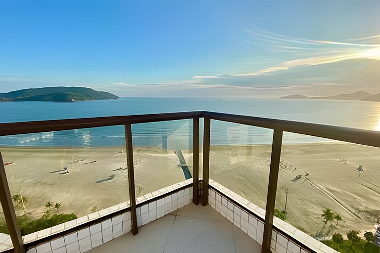 Desfrute do Conforto à Beira-Mar: Vista Exclusiva
