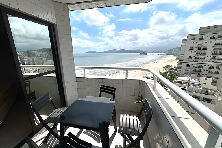 Beleza Oceânica: Apartamento com Vista Panorâmica