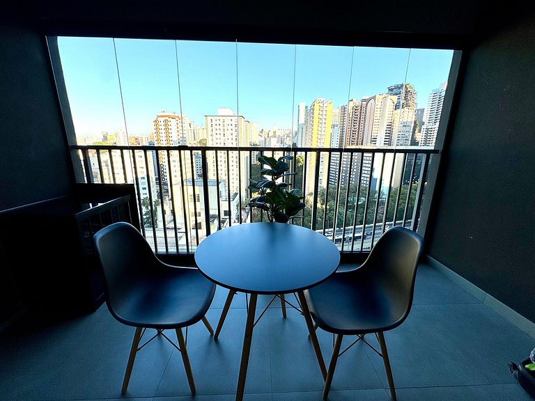 Studio moderno com sacada prox. Paulista