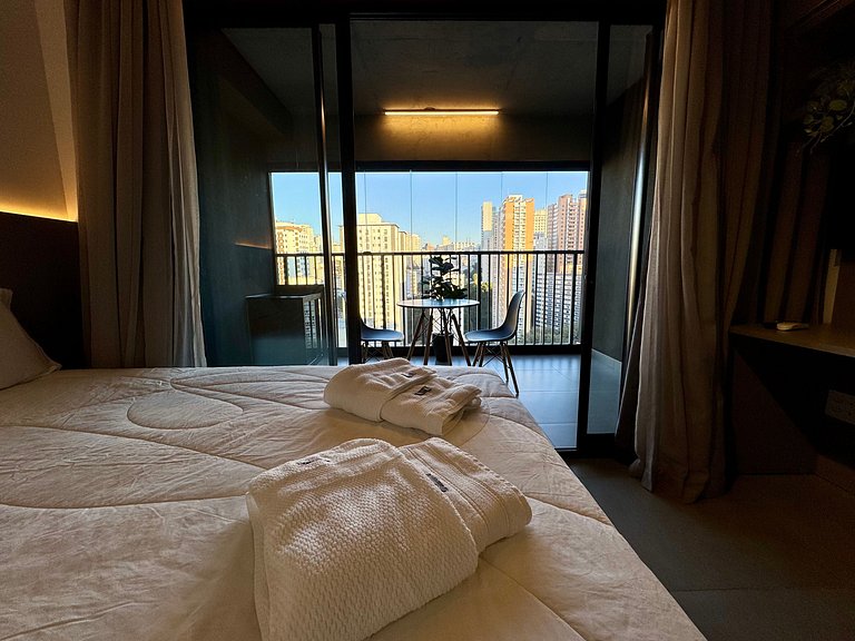 Studio moderno com sacada prox. Paulista