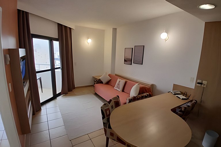 Beachfront: Varanda, Piscina e Por do Sol