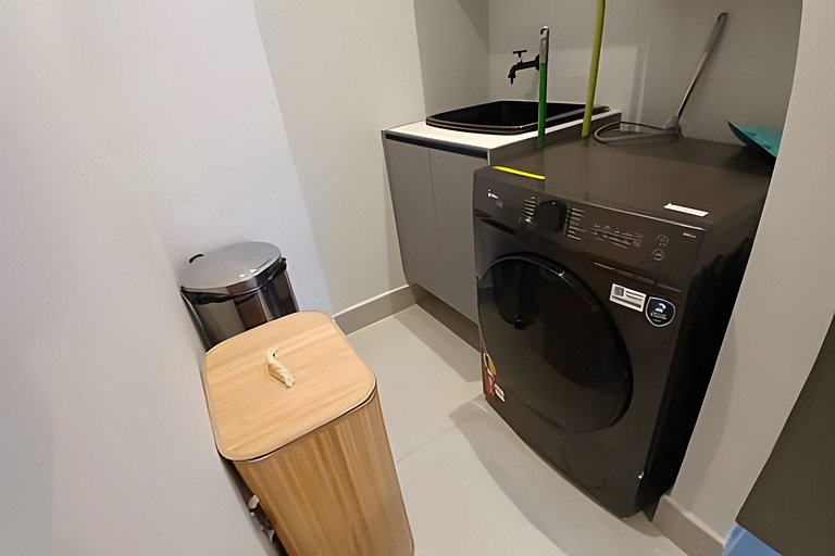 SHB • Praiamar Shopping | Praia a Poucos Passos