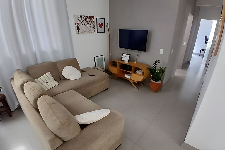 SHB - Oásis Tropical: Conforto e Estilo no Guarujá