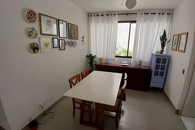 SHB - Oásis Tropical: Conforto e Estilo no Guarujá