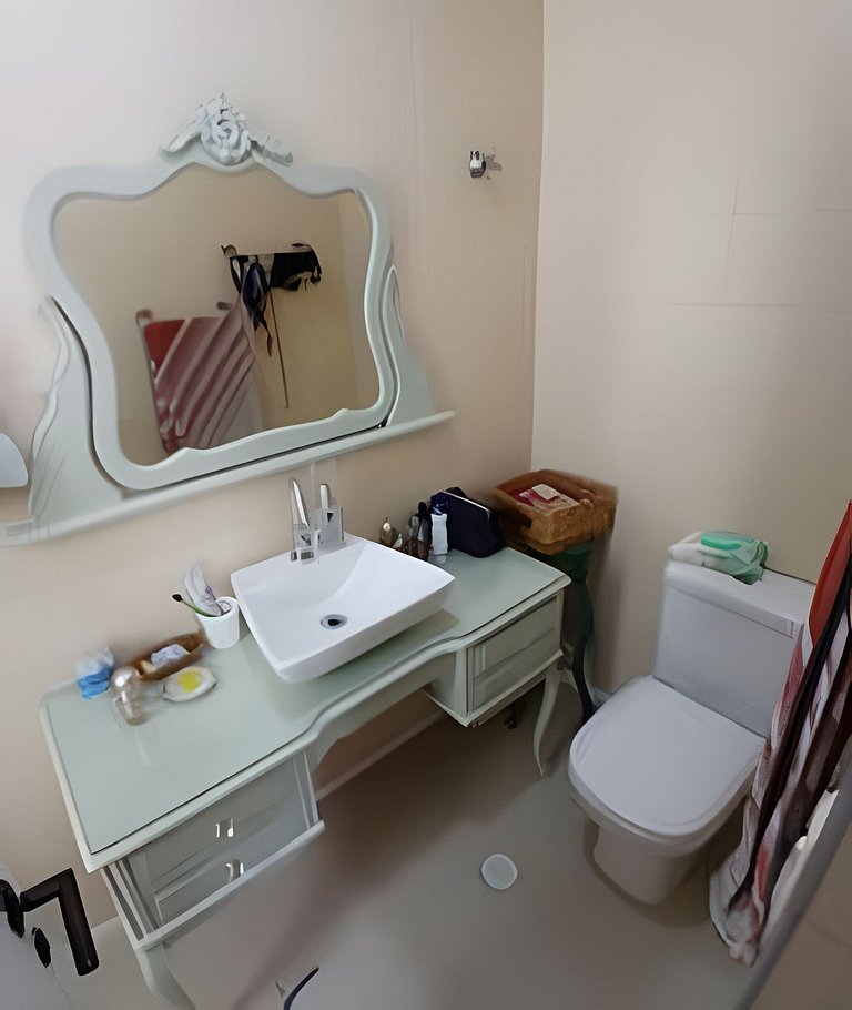 SHB - Oásis Tropical: Conforto e Estilo no Guarujá