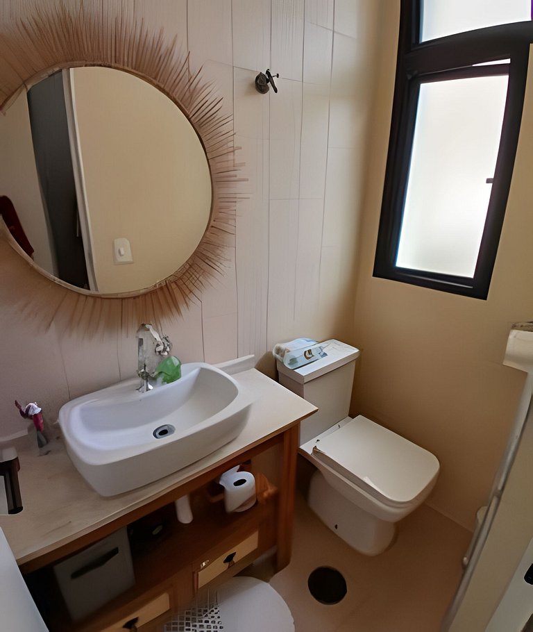 SHB - Oásis Tropical: Conforto e Estilo no Guarujá