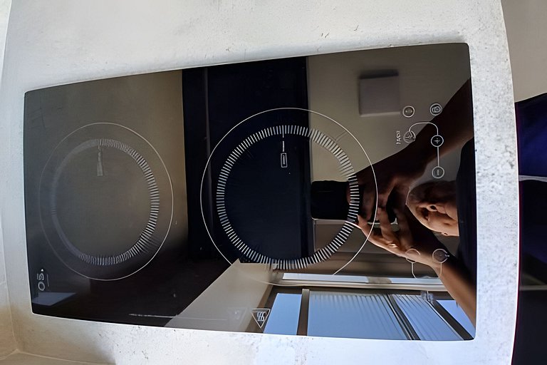 SHB - Studio Grego no Emissário | Pé na Areia