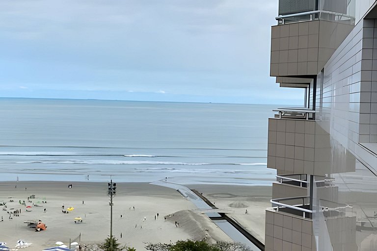 Pé na Areia: Flat à Beira-Mar para a Família