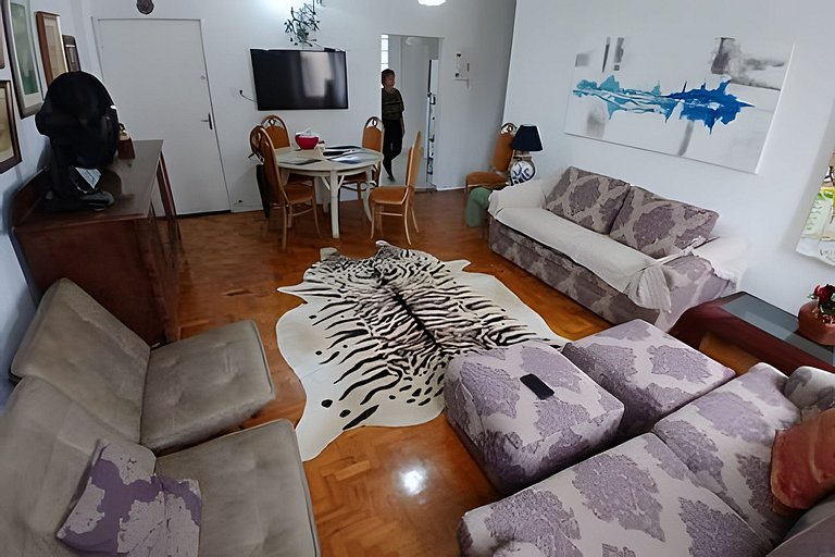 Seu Refúgio em Santos, Pé na Areia