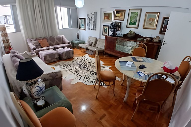 Seu Refúgio em Santos, Pé na Areia