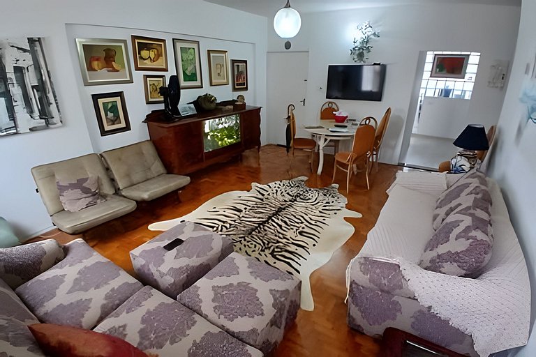 Seu Refúgio em Santos, Pé na Areia
