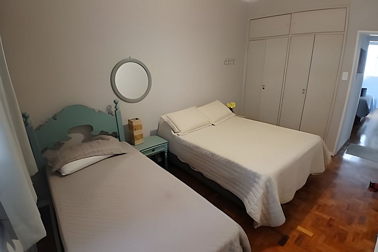 Seu Refúgio em Santos, Pé na Areia
