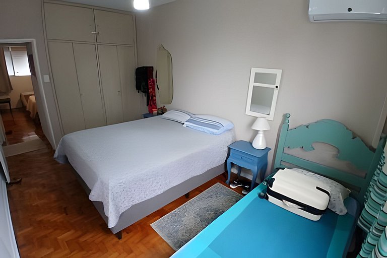 Seu Refúgio em Santos, Pé na Areia