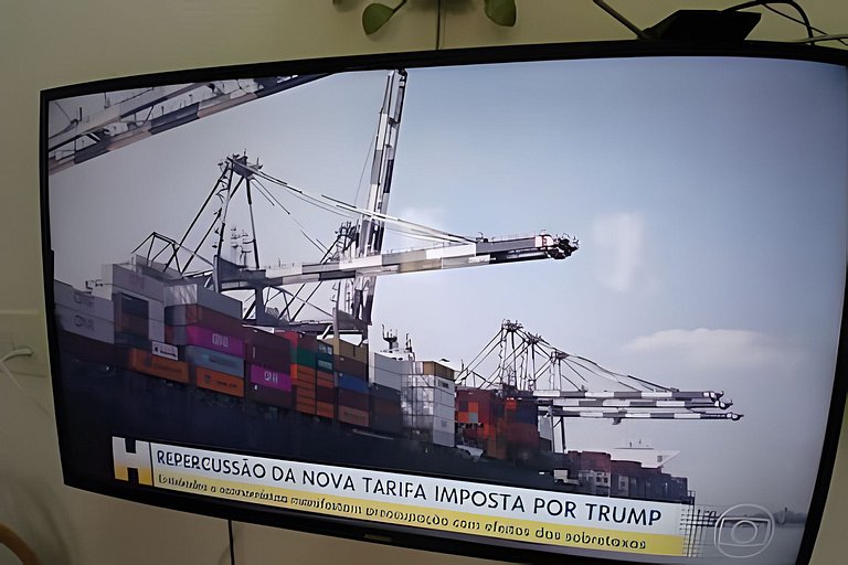 Seu Refúgio em Santos, Pé na Areia