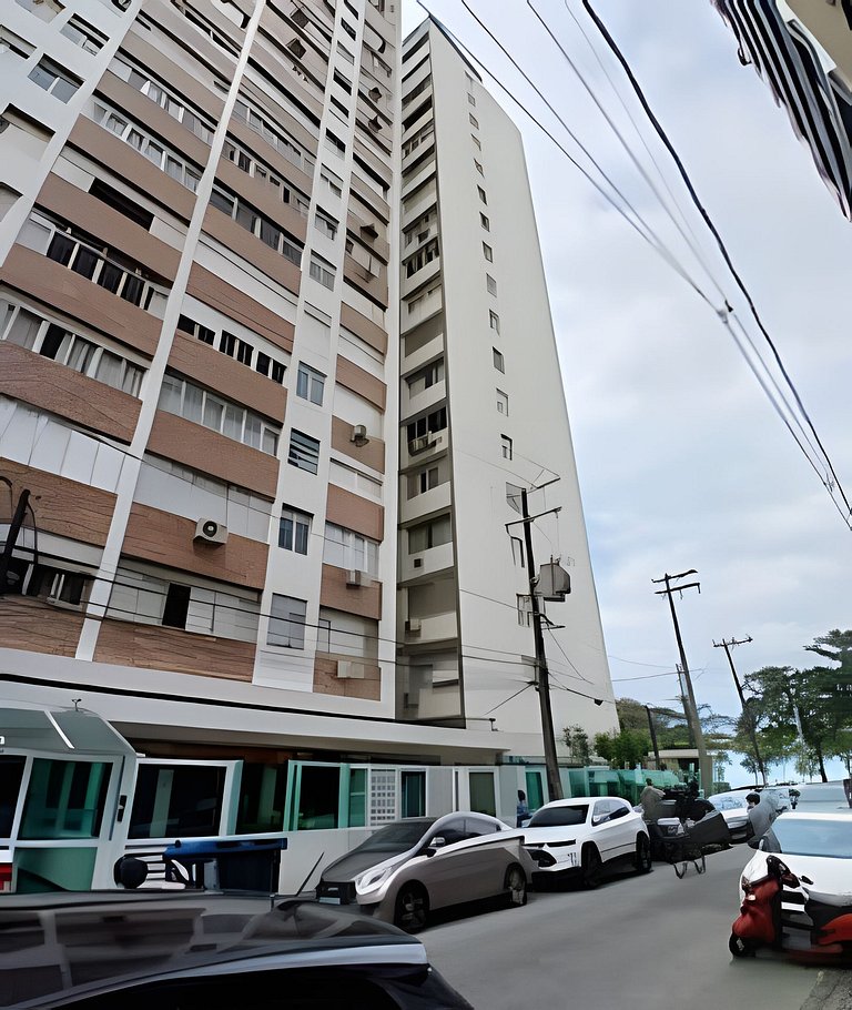 Seu Refúgio em Santos, Pé na Areia