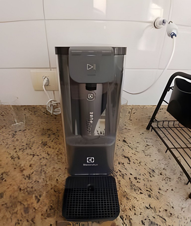 Casa quadra da praia com ar-condicionado e 2 vagas