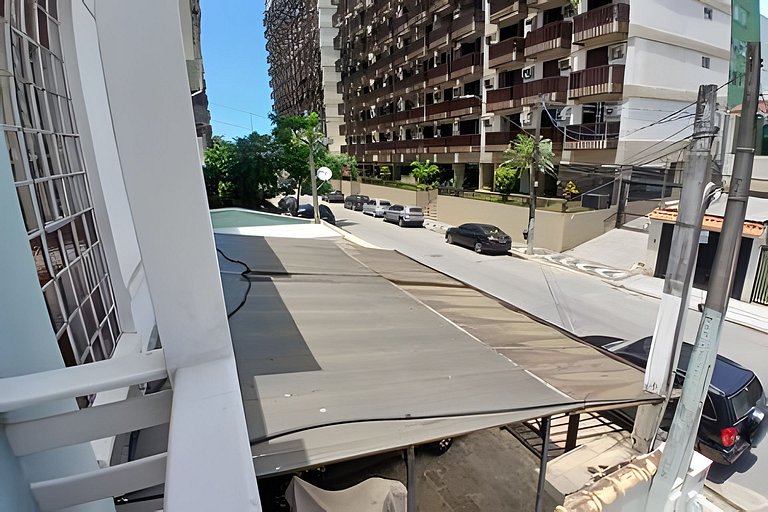 Casa quadra da praia com ar-condicionado e 2 vagas