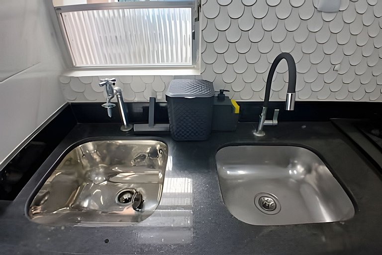 SHB - Aconchego em Santos a Passos do Mar