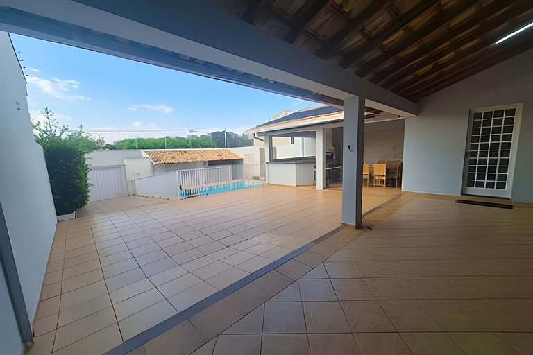SHB • Piscina | Churrasqueira | Segurança | Cidade