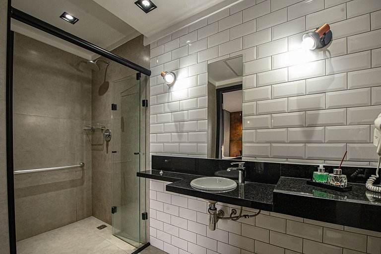 SHB - Vista Espetacular: Onde o Mar Encontra o Céu