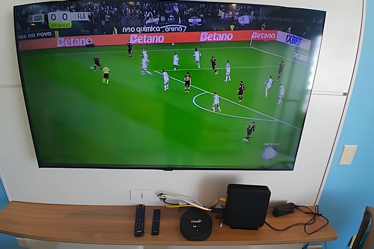 SHB • Piscina | 4 quartos | Sacada | Pitangueiras