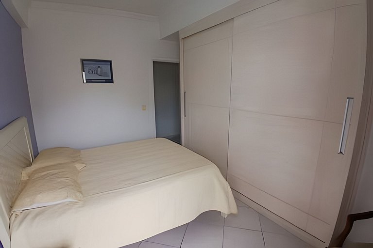 SHB • Piscina | 4 quartos | Sacada | Pitangueiras