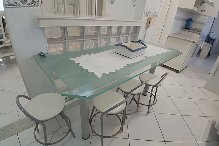 SHB • Piscina | 4 quartos | Sacada | Pitangueiras