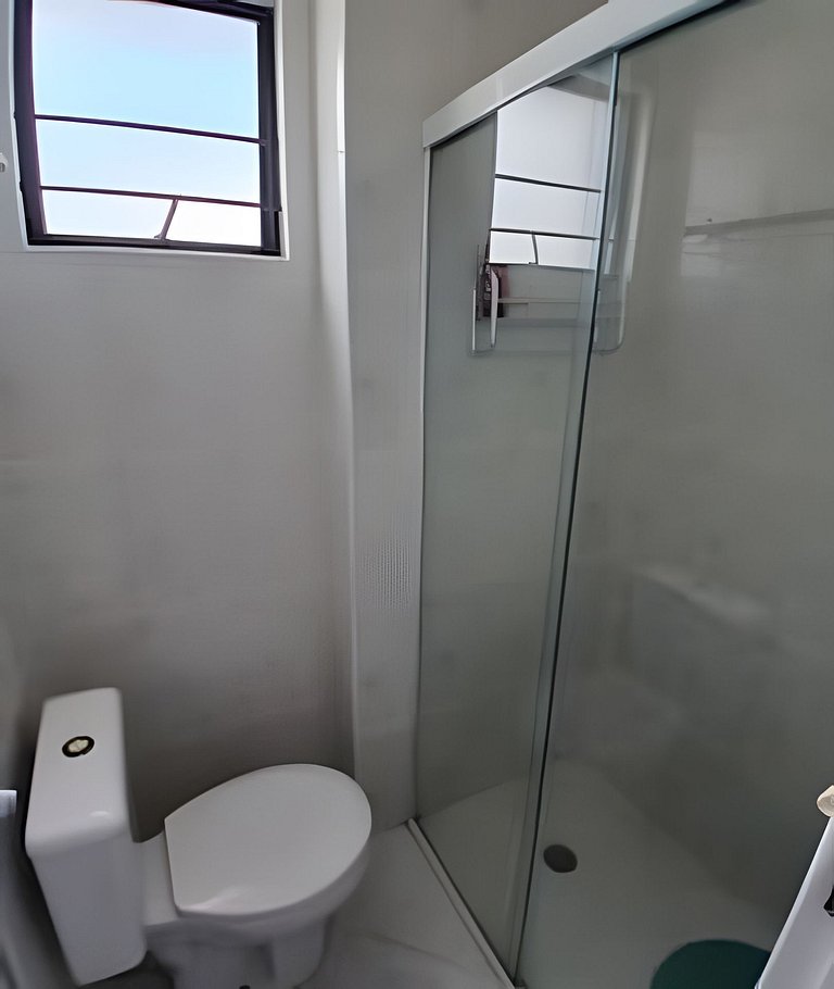 SHB • Piscina | 4 quartos | Sacada | Pitangueiras