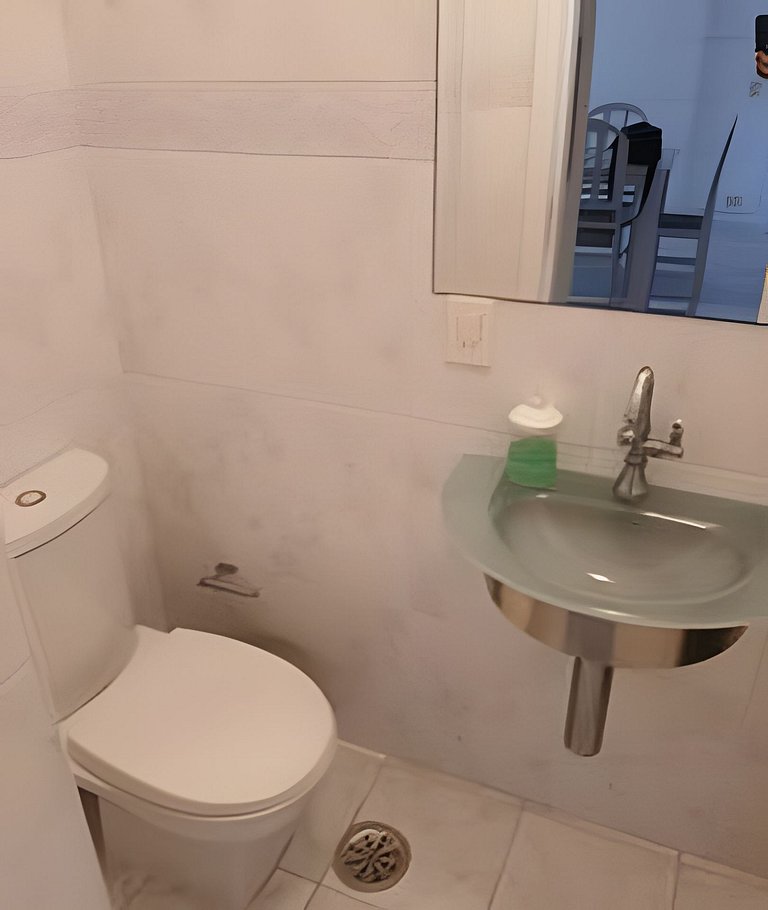 SHB • Piscina | 4 quartos | Sacada | Pitangueiras