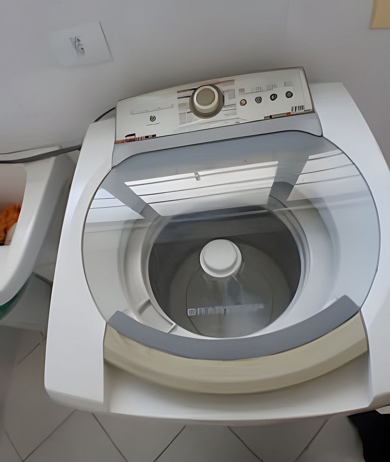 SHB • Piscina | 4 quartos | Sacada | Pitangueiras