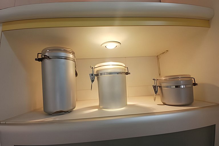 SHB • 4 quartos | Sacada | Pitangueiras | Praia