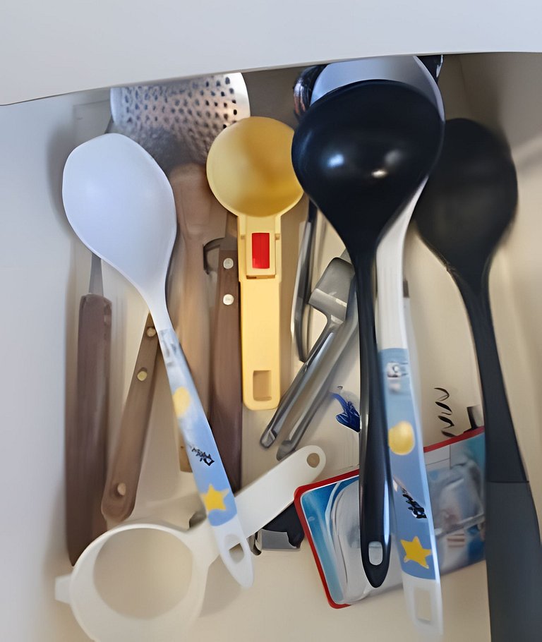 SHB • 4 quartos | Sacada | Pitangueiras | Praia