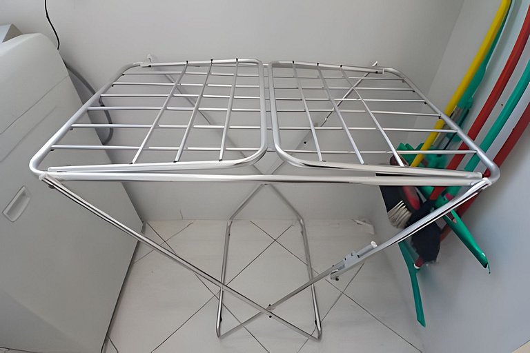 SHB • Piscina | 4 quartos | Sacada | Pitangueiras