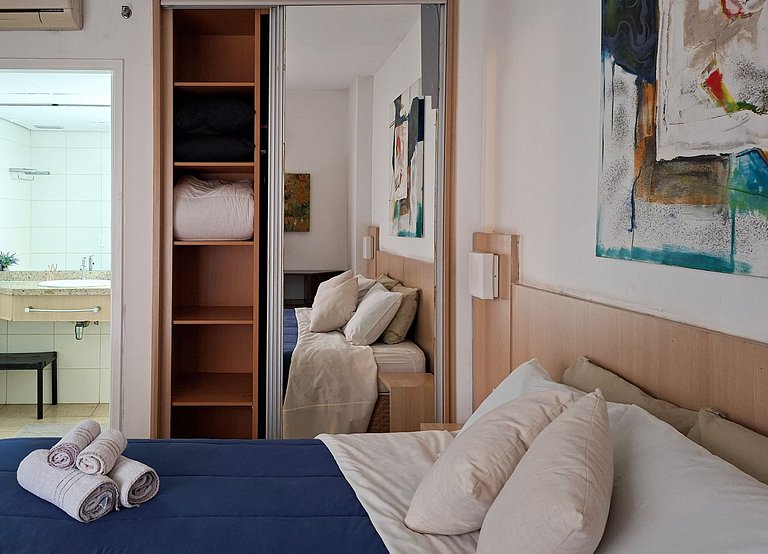 SHB - Azul Infinito: Sua Janela para o Mar