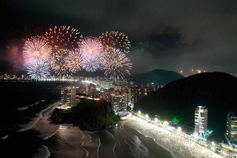 SHB - Pé na areia em Pitangueira, Guaruja