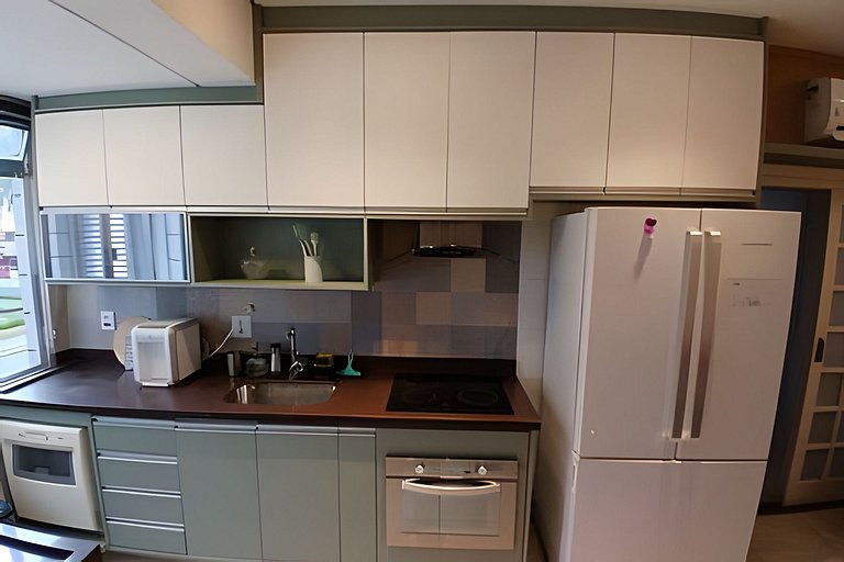 SHB • 3 min praia | Central | Biquinha