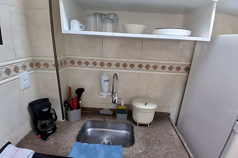 SHB • Pé na areia | Studio | Comércios