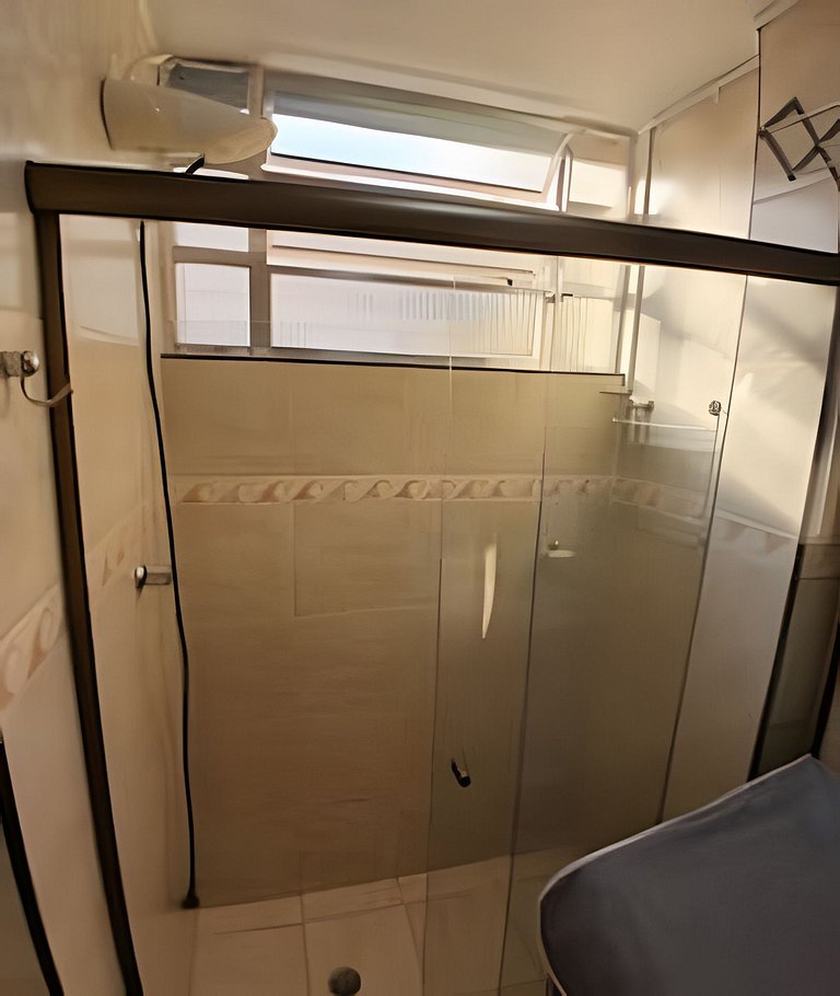 SHB • Pé na areia | Studio | Comércios