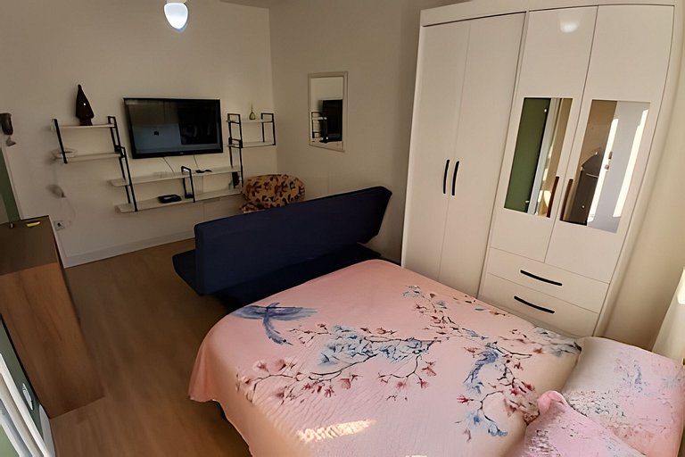 SHB • Pé na areia | Studio | Comércios