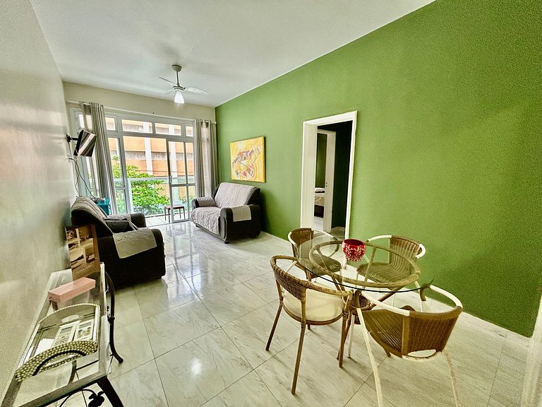 SHB - Delicioso apartamento no coração do Guarujá