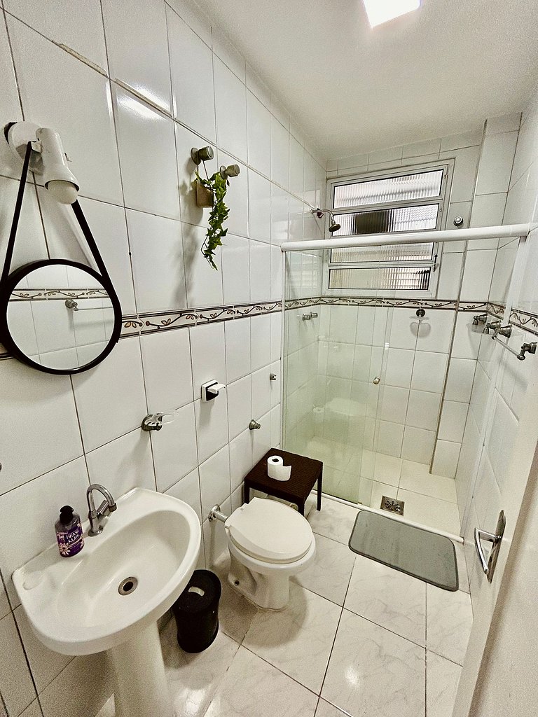 SHB - Delicioso apartamento no coração do Guarujá