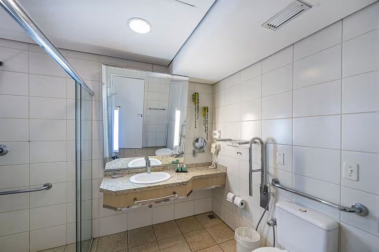 SHB - Frente mar | Flat adaptado | Piscina