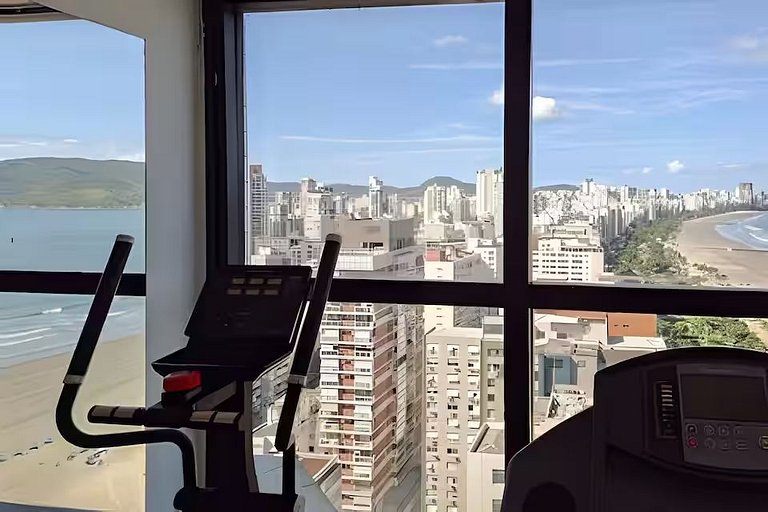 SHB - Frente mar | Flat adaptado | Piscina