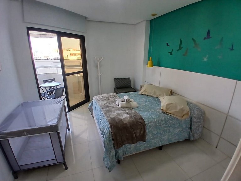 SHB - Flat no melhor de Santos. Pé na areia!