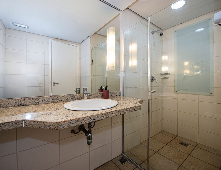 SHB - Beachfront: Varanda, Piscina e Por do Sol