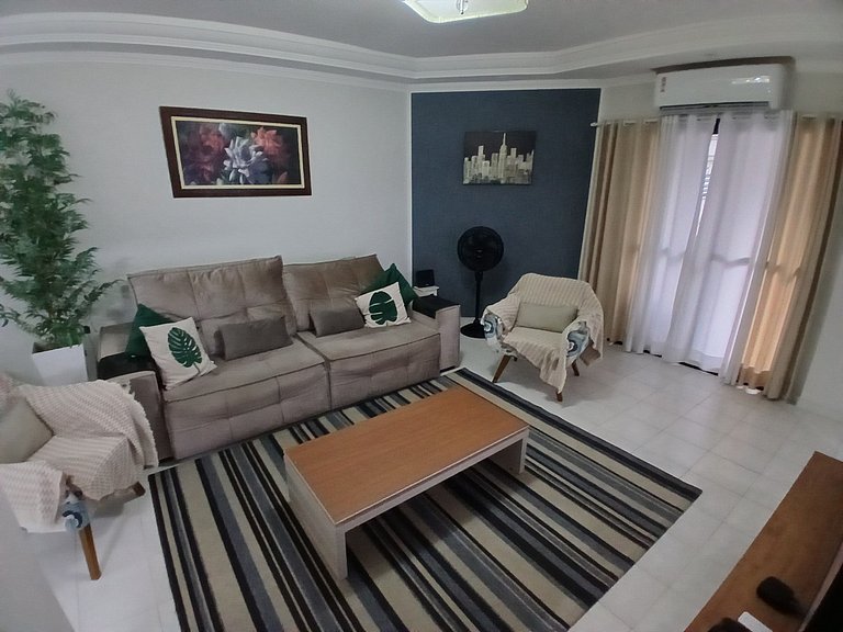 SHB • 5 min Praia | Feirinha da Guilhermina