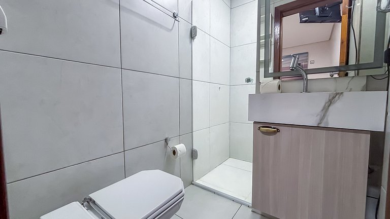 SHB • Pé na Areia | Vista Mar | Comércios