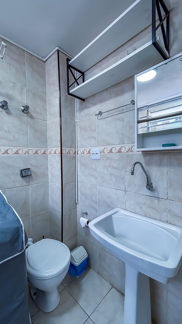 SHB • Pé na areia | Studio | Comércios