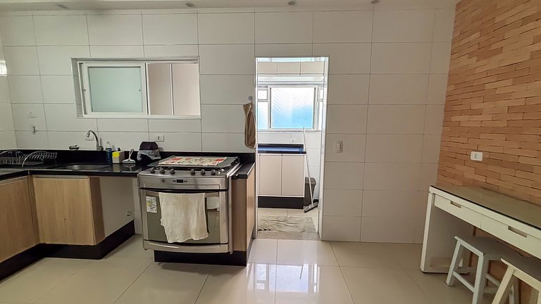 SHB • 3 Suítes | 2 vagas de garagem | 2 min praia