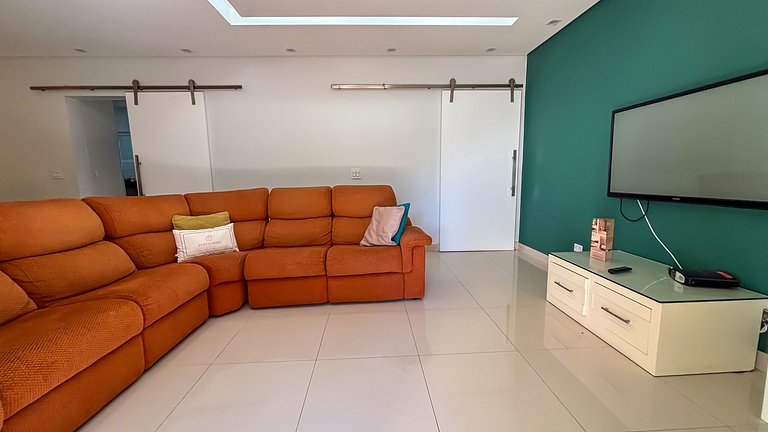 SHB • 3 Suítes | 2 vagas de garagem | 2 min praia